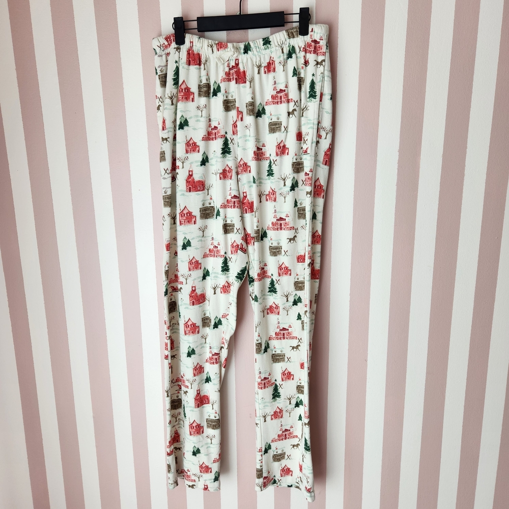 🏷Burt's Bees Festive Red and Green Pajama Pants